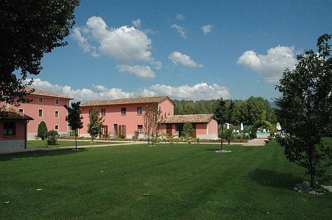 splendida-veduta-antico-borgo-de-romolini_t