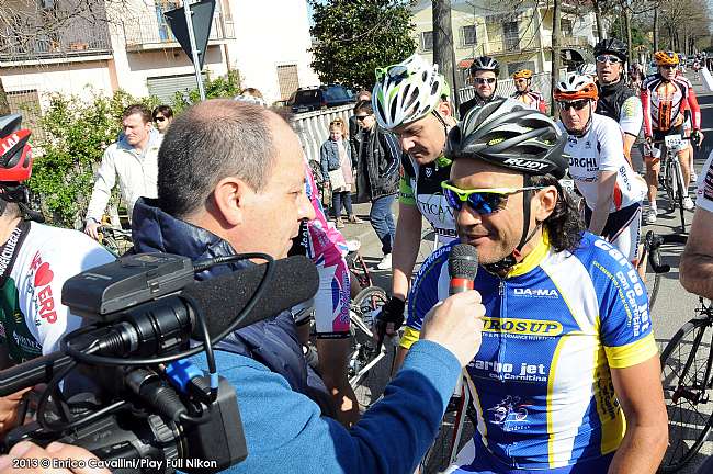 claudio-chiappucci-presente-alla-granfondo-della-coppa-piacentina_t