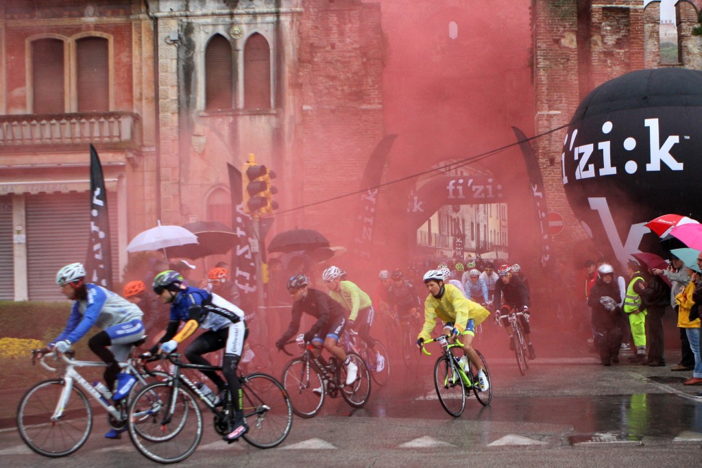 partenza2 La partenza da Piazza Castello