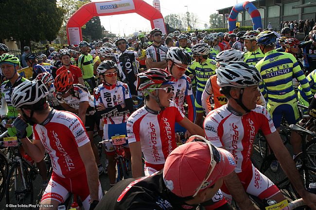 sempre-affollata-la-griglia-di-partenza-alla-perini_t